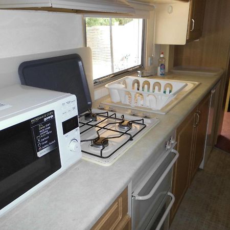 Kenge Apartmanok Balatonszárszó Exterior foto
