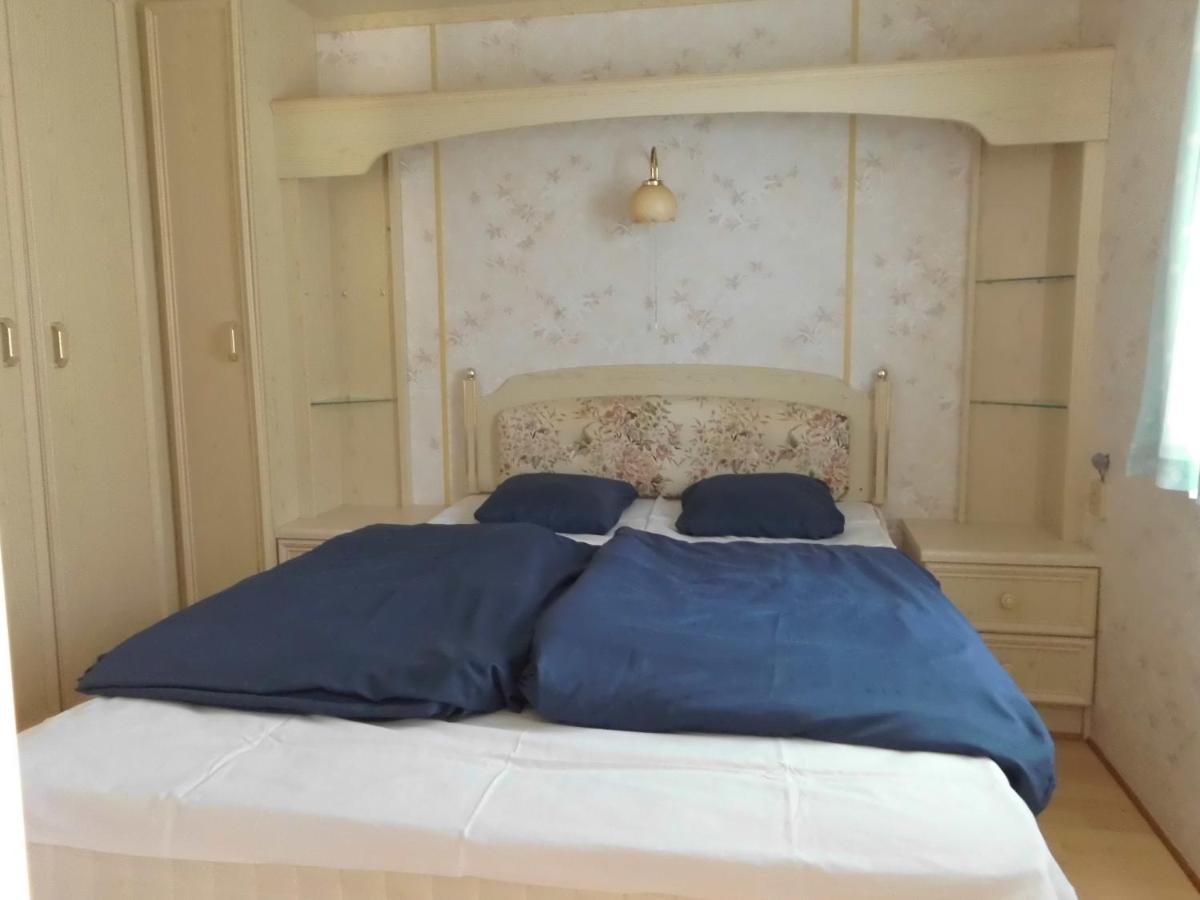 Kenge Apartmanok Balatonszárszó Exterior foto